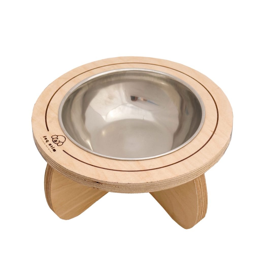 بهترین ظرف غذا برای سگ و گربه